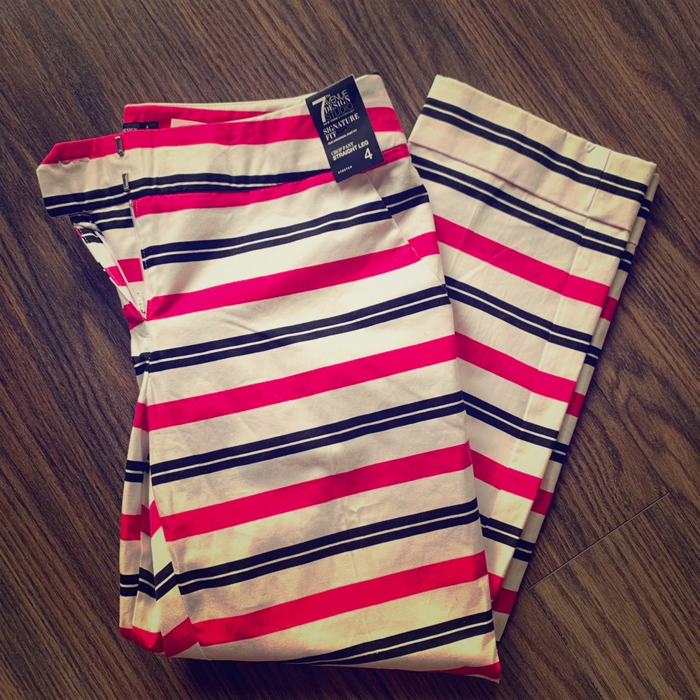 NY&C signature fit straight leg strech crop pant